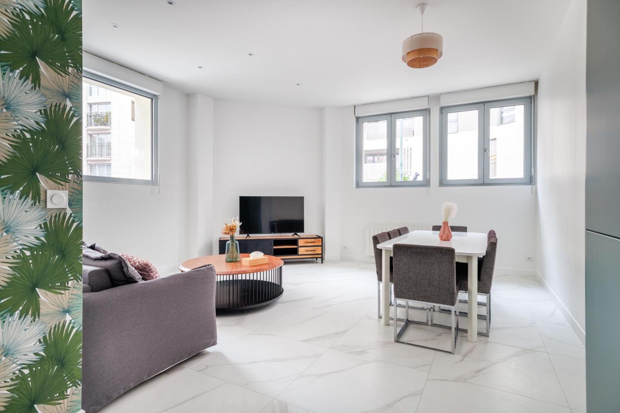 Spacious For 6 People #3 *